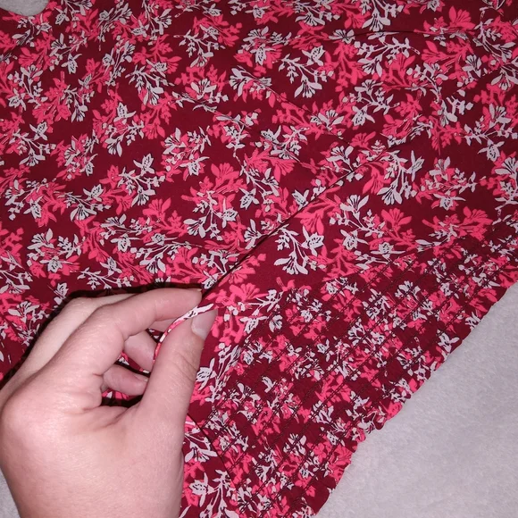 Express Red and White Floral Top - Picture 3 of 16